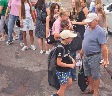 Schaukelpferd ist 12!
