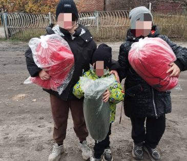 310 Schlafsäcke an Kinder verteilt